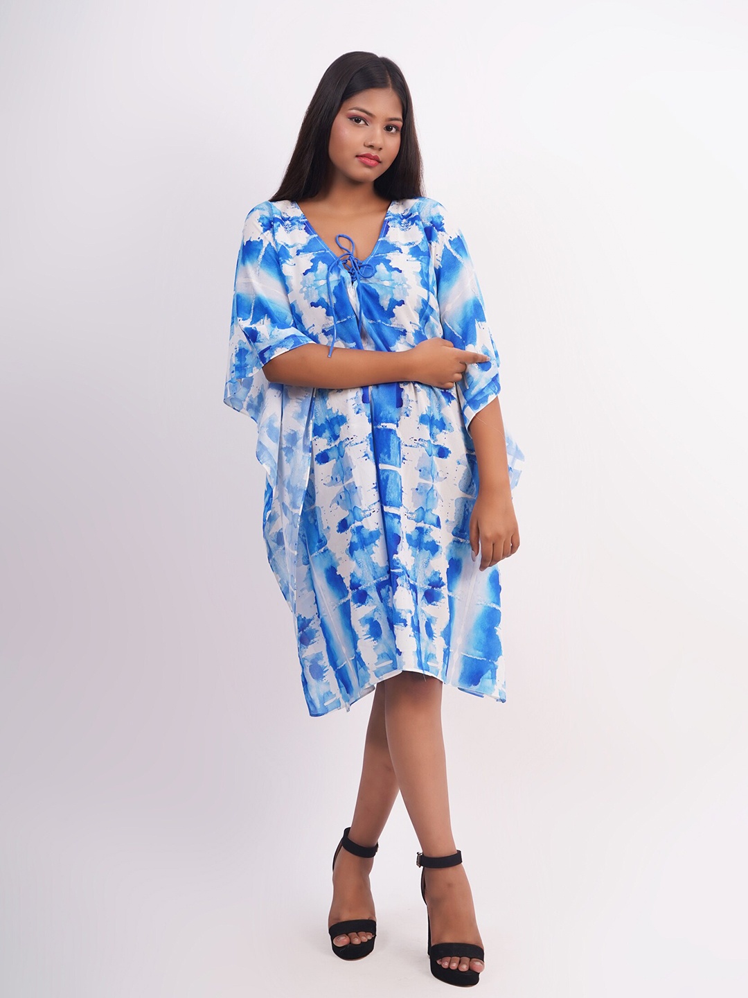 Rajoria Instyle Blue & White Tie and Dye Georgette Kaftan Dress