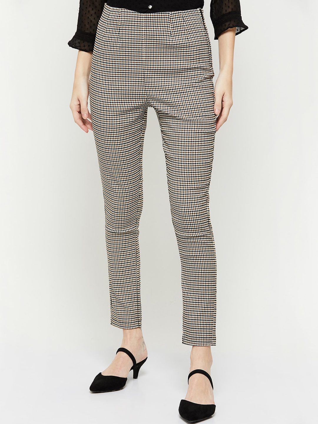 

max Women Cream-Coloured Checked Trousers
