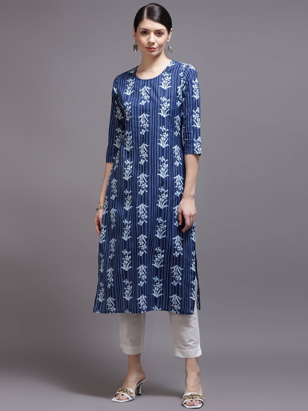 

KALINI Women Blue Ethnic Motifs Printed Kurta