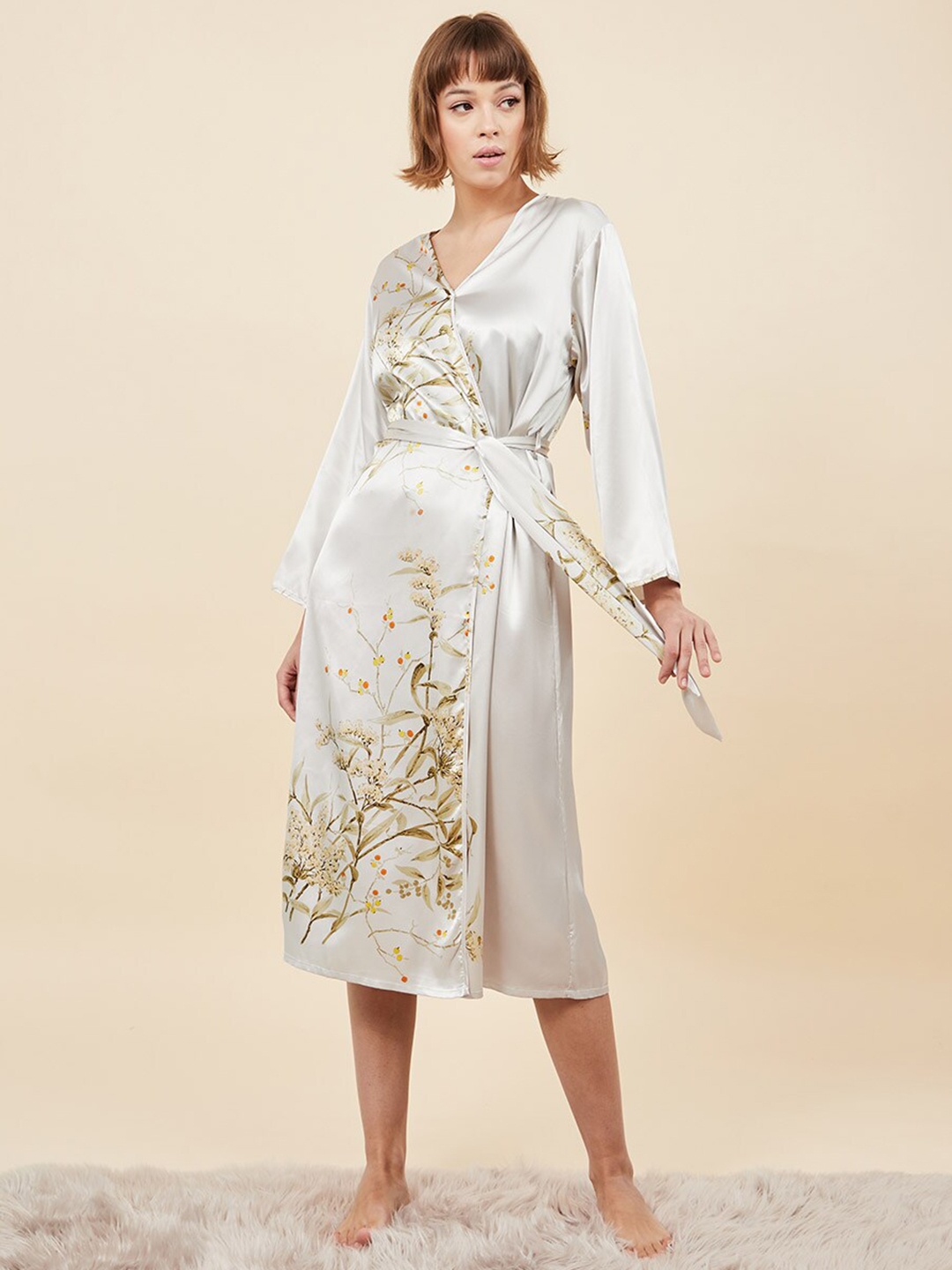 

Styli Women Grey & Green Printed Nightdress