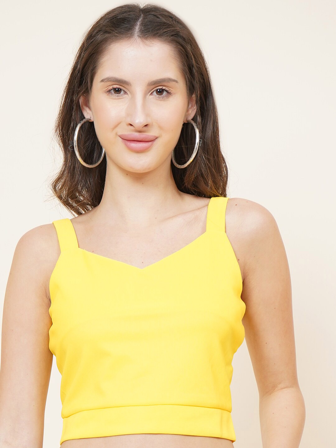 

DIVA WALK EXCLUSIVE Yellow Sweetheart Neck Crop Top