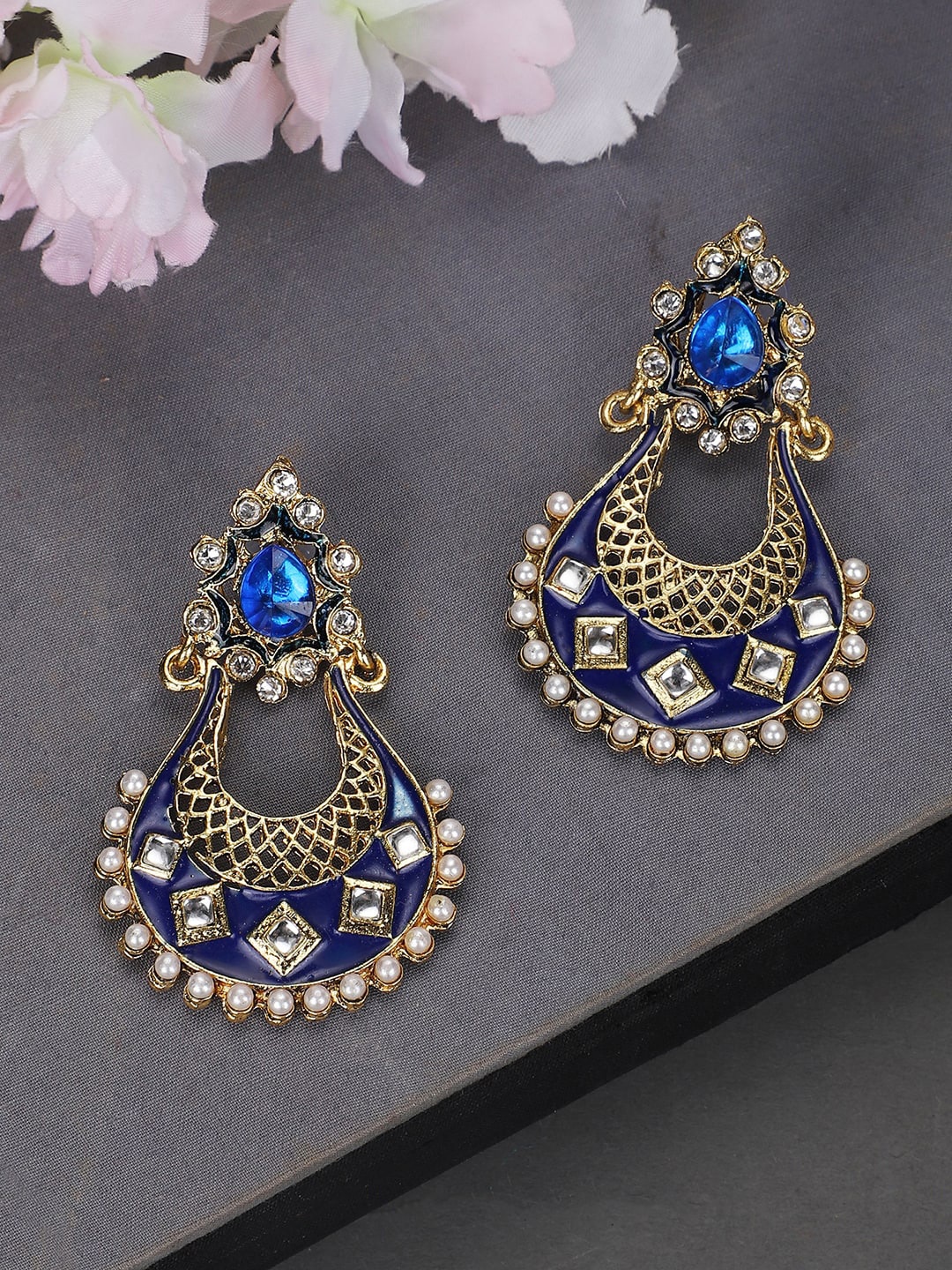 

ANIKAS CREATION Women Blue Gold-Plated Circular Chandbalis Earrings
