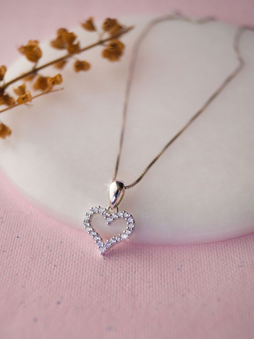 

MANNASH Silver-Toned & White Heart 925 Sterling Silver Rhodium-Plated Pendant With Chain