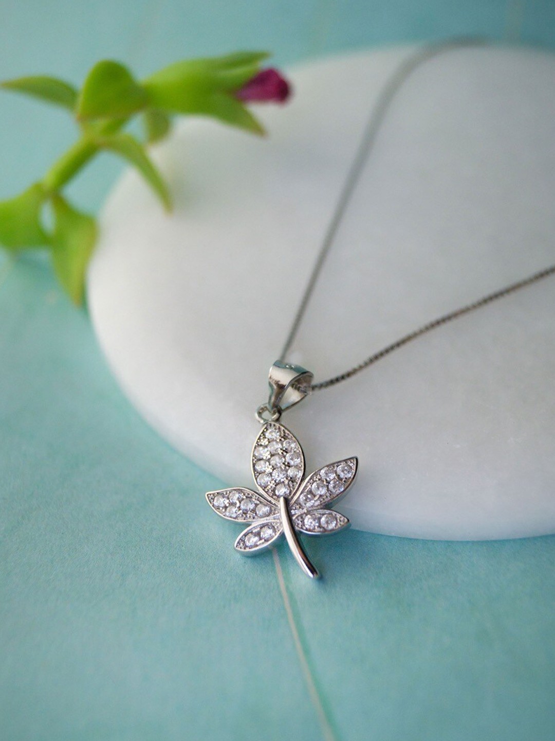 

MANNASH Silver-Toned & White Leaf 925 Sterling Silver Rhodium-Plated Pendant With Chain