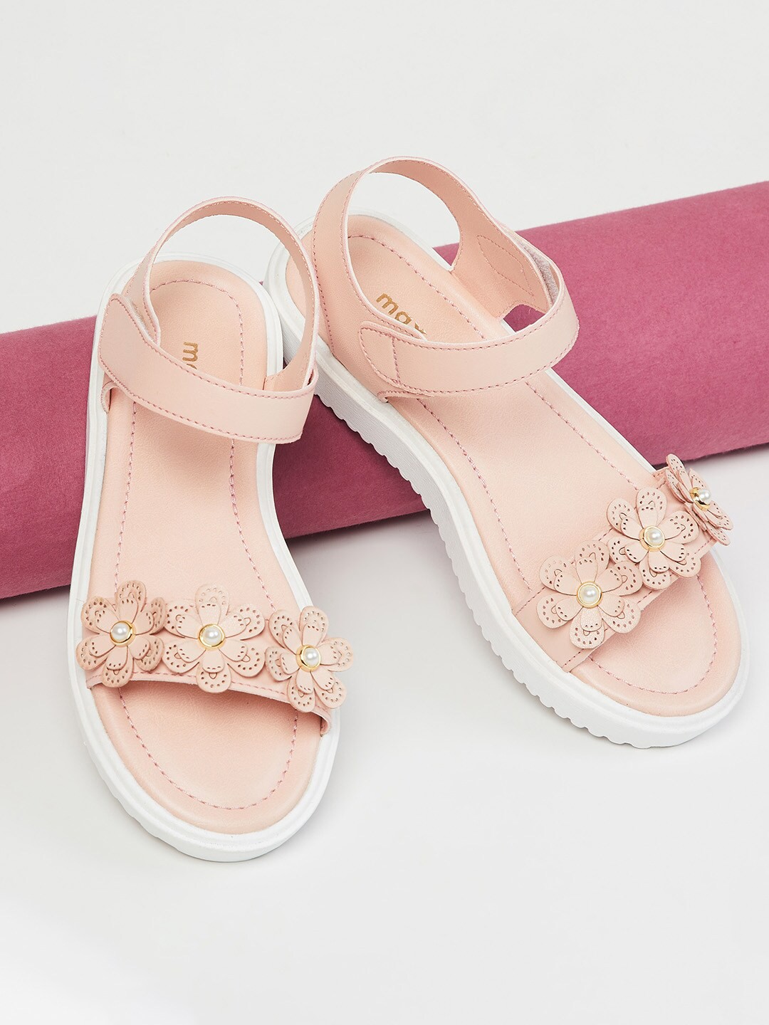 

max Girls Pink Embellished Open Toe Flats