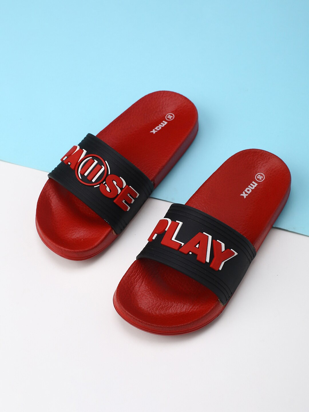 

max Boys Red Printed Sliders