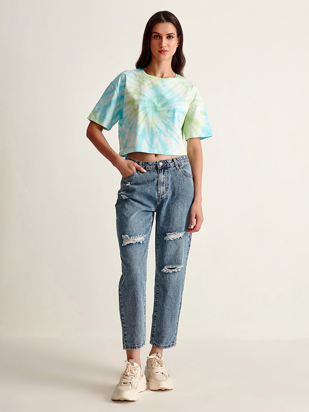 

COVER STORY Women Green Tie and Dye Dyed Drop-Shoulder Sleeves T-shirt