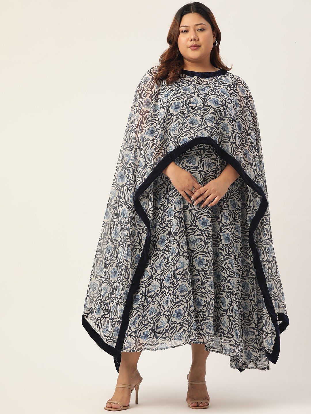 

theRebelinme Women Grey & Black Floral Print Fit & Flare Maxi Dress
