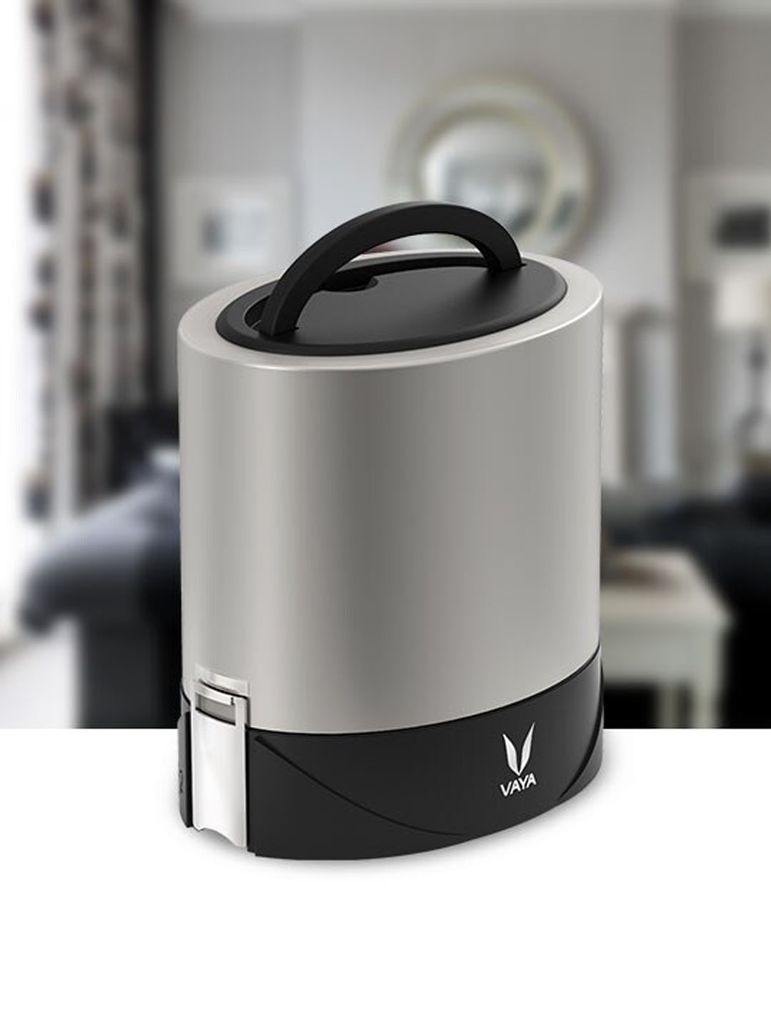 

Vaya Silver-Toned & Black Solid Lunch Box