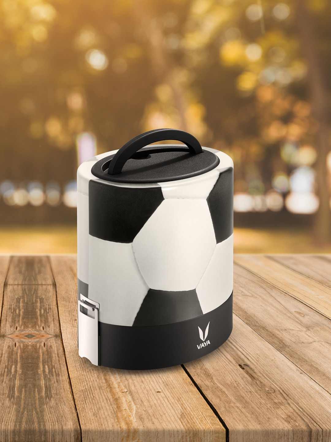 

Vaya Silver-Toned & Black Soccer Printed Stainless Steel Four Piece Lunch Box 1L