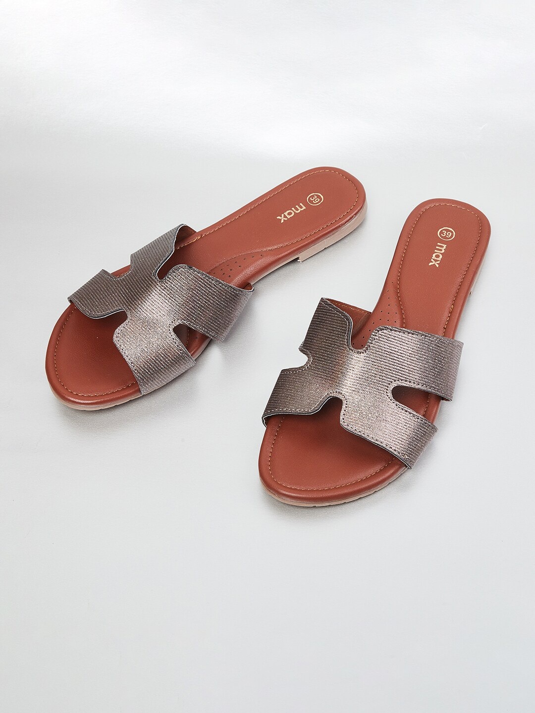 

max Women Grey Embellished Open Toe Flats