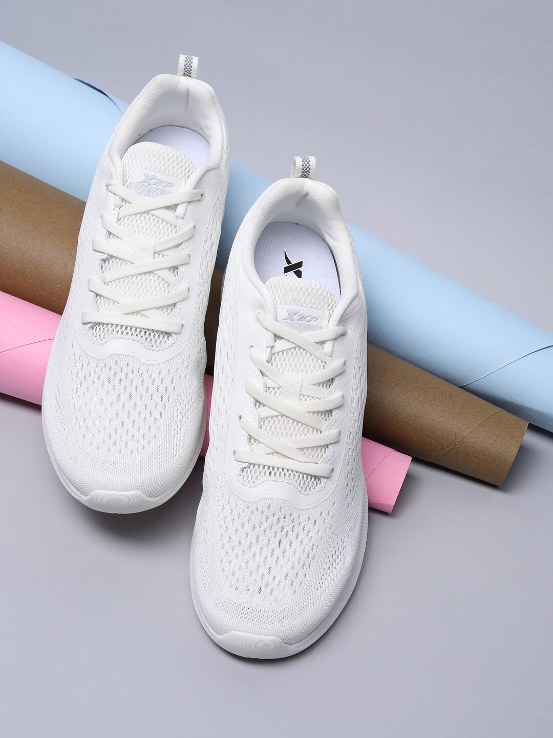 

Xtep Men White Textile Running Non-Marking Shoes