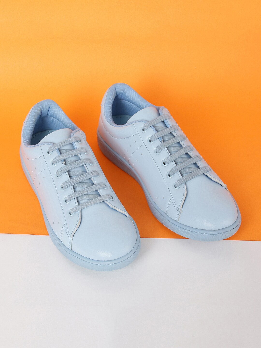 

max Women Blue Solid Sneakers