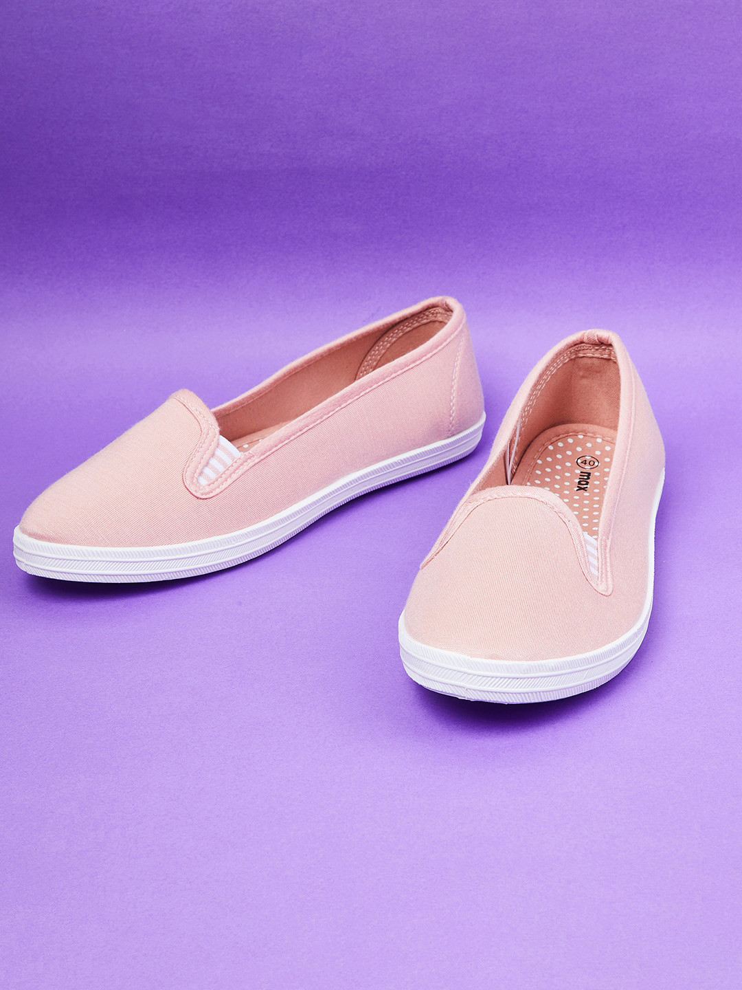 

max Women Pink Woven Design Slip-On Sneakers