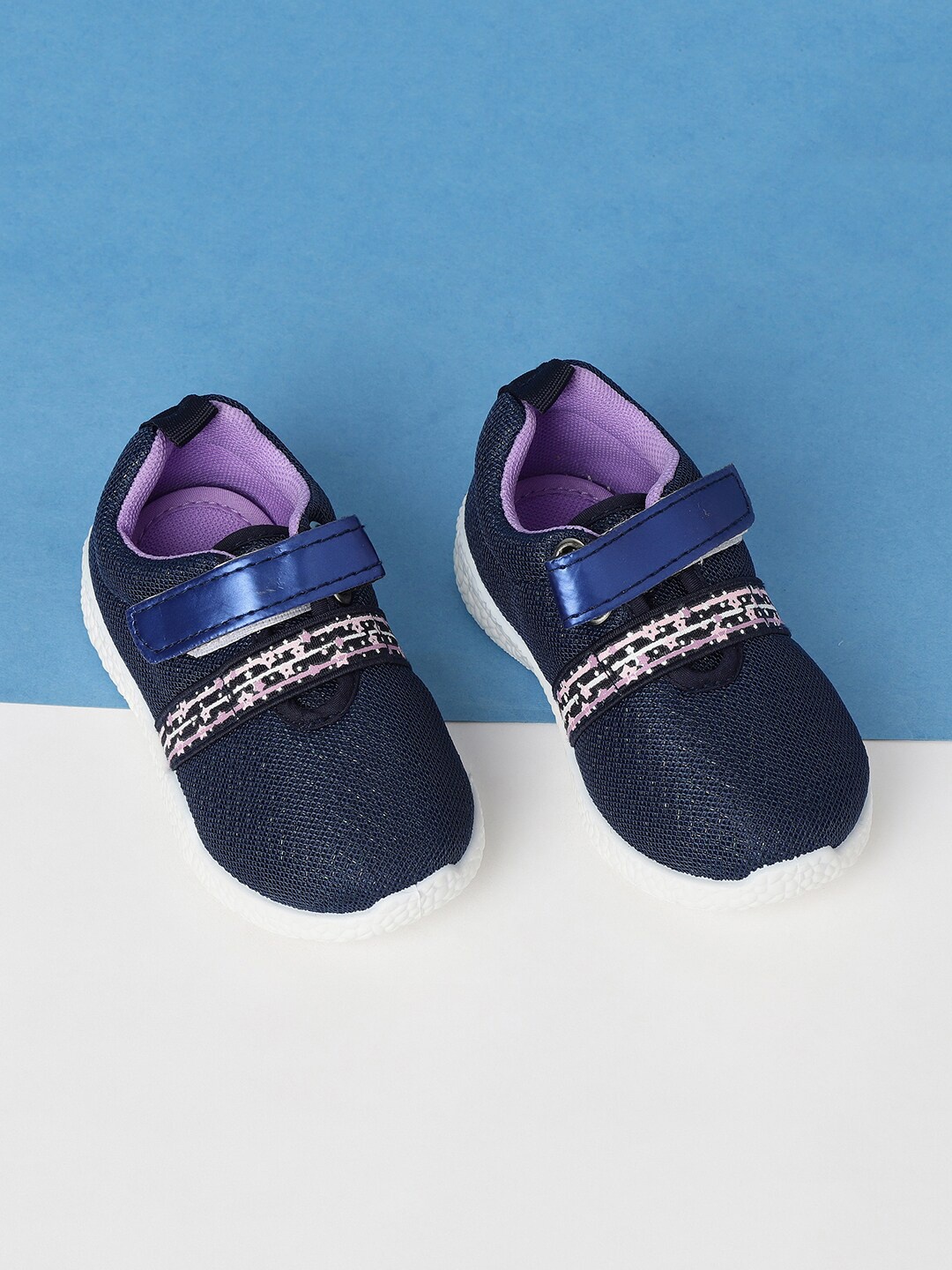 

max Girls Blue Woven Design Sneakers