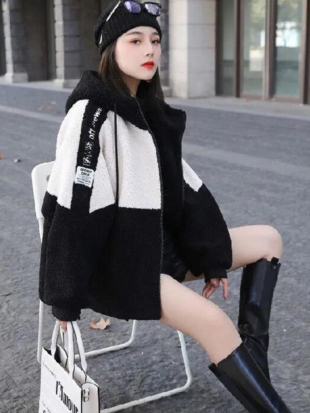 

BoStreet Women White Colourblocked Longline Jacket