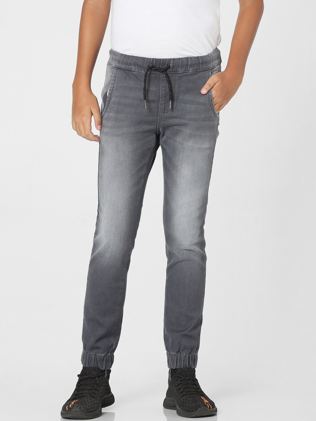 

Jack & Jones Junior Boys Grey Tapered Fit Joggers