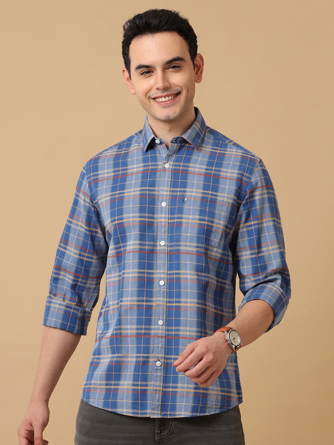 

CAVALLO by Linen Club Men Blue Checked Linen Regular Fit Casual Shirt