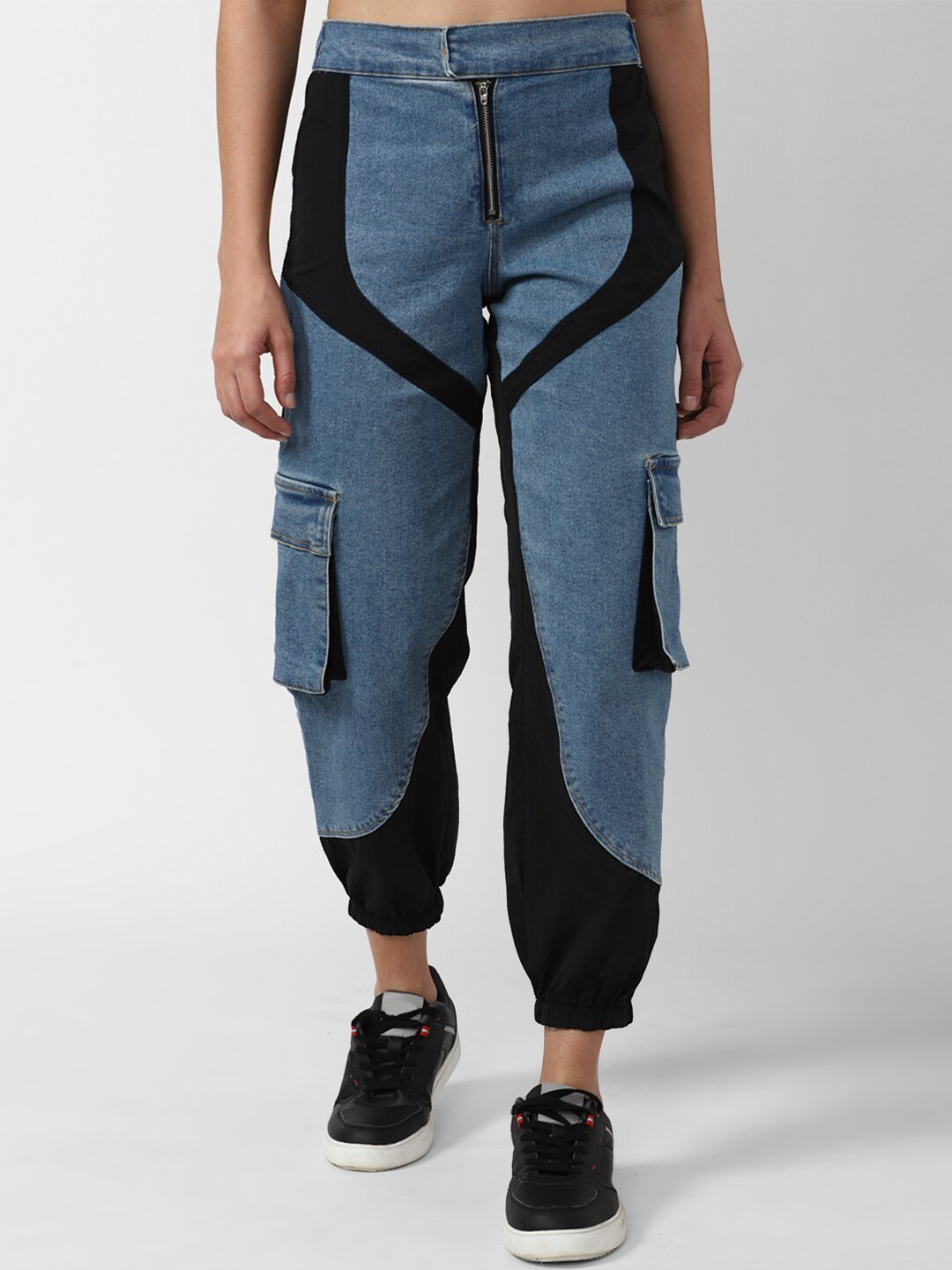 

FOREVER 21 Women Blue & Black Denim Jogger Jeans