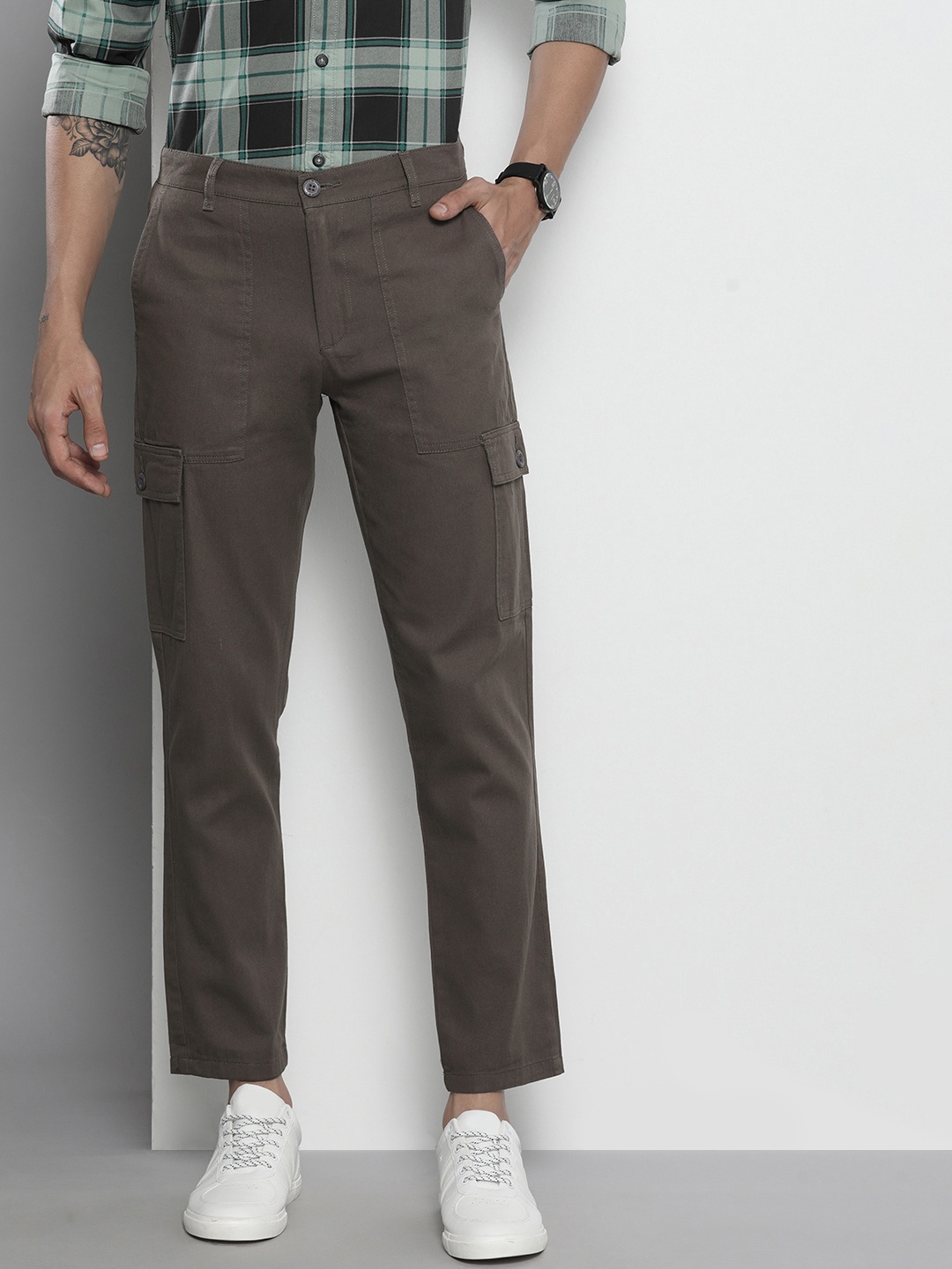 

The Indian Garage Co Men Taupe Slim Fit Pure Cotton Cargos