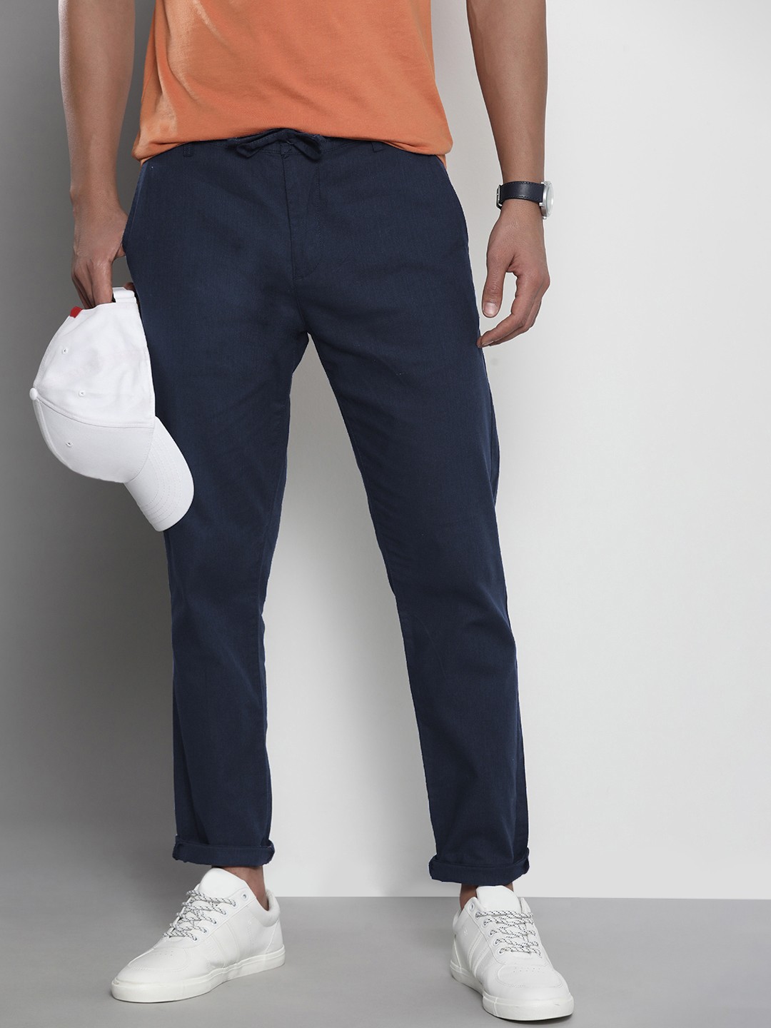 

The Indian Garage Co Men Navy Blue Slim Fit Linen Trousers