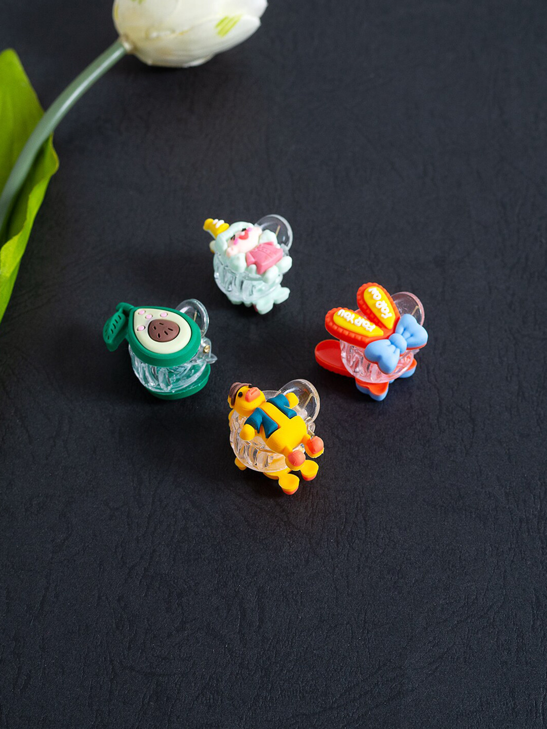 

Golden Peacock Girls Set of 4 Claw Clips, Yellow