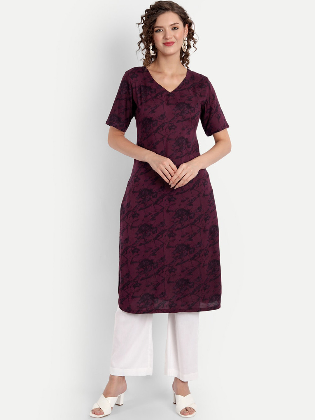 

PARASSIO CLOTHINGS Women Maroon Printed Kurta with Palazzos