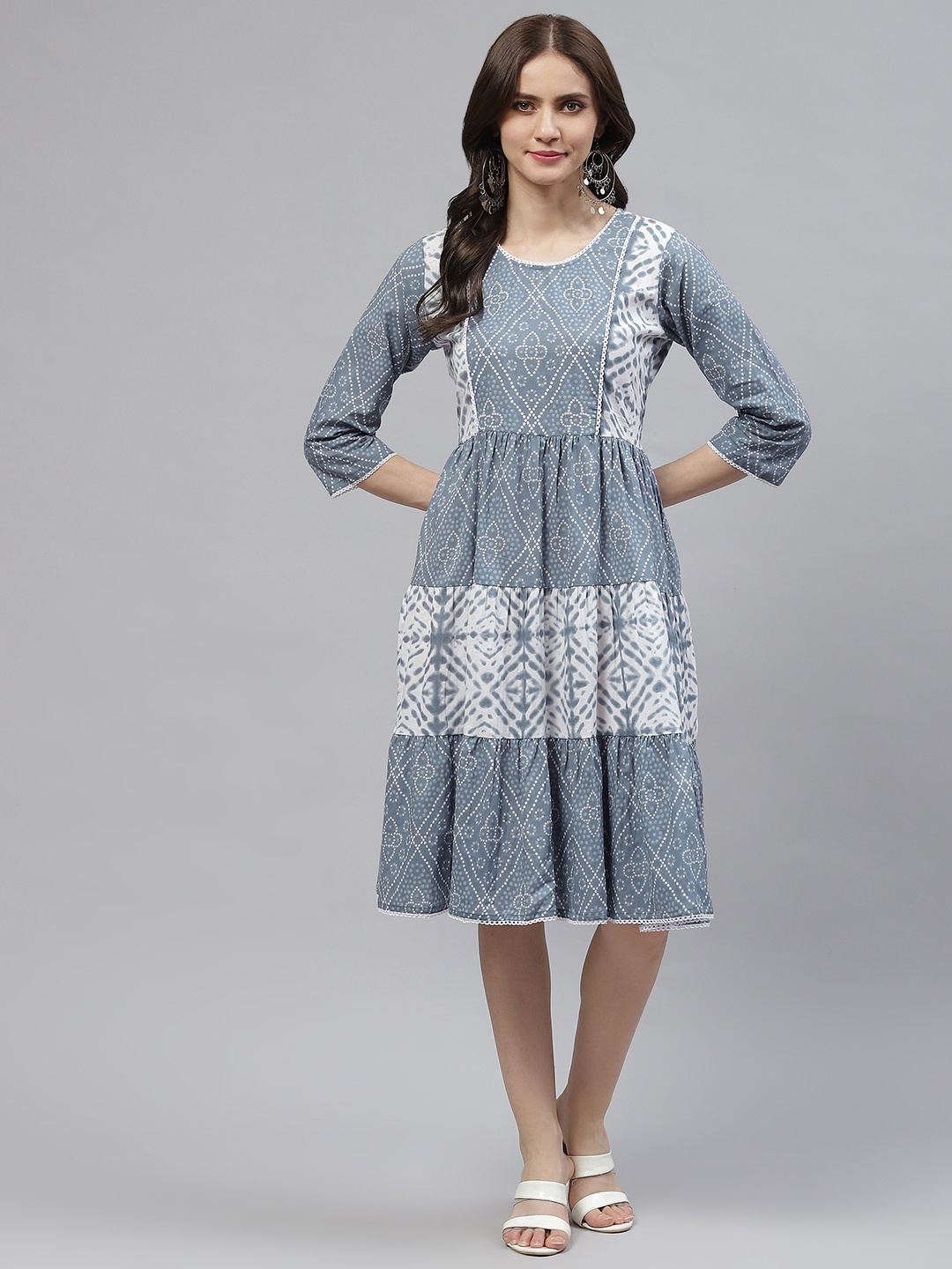 

Readiprint Fashions Grey & White Tie and Dye Dress