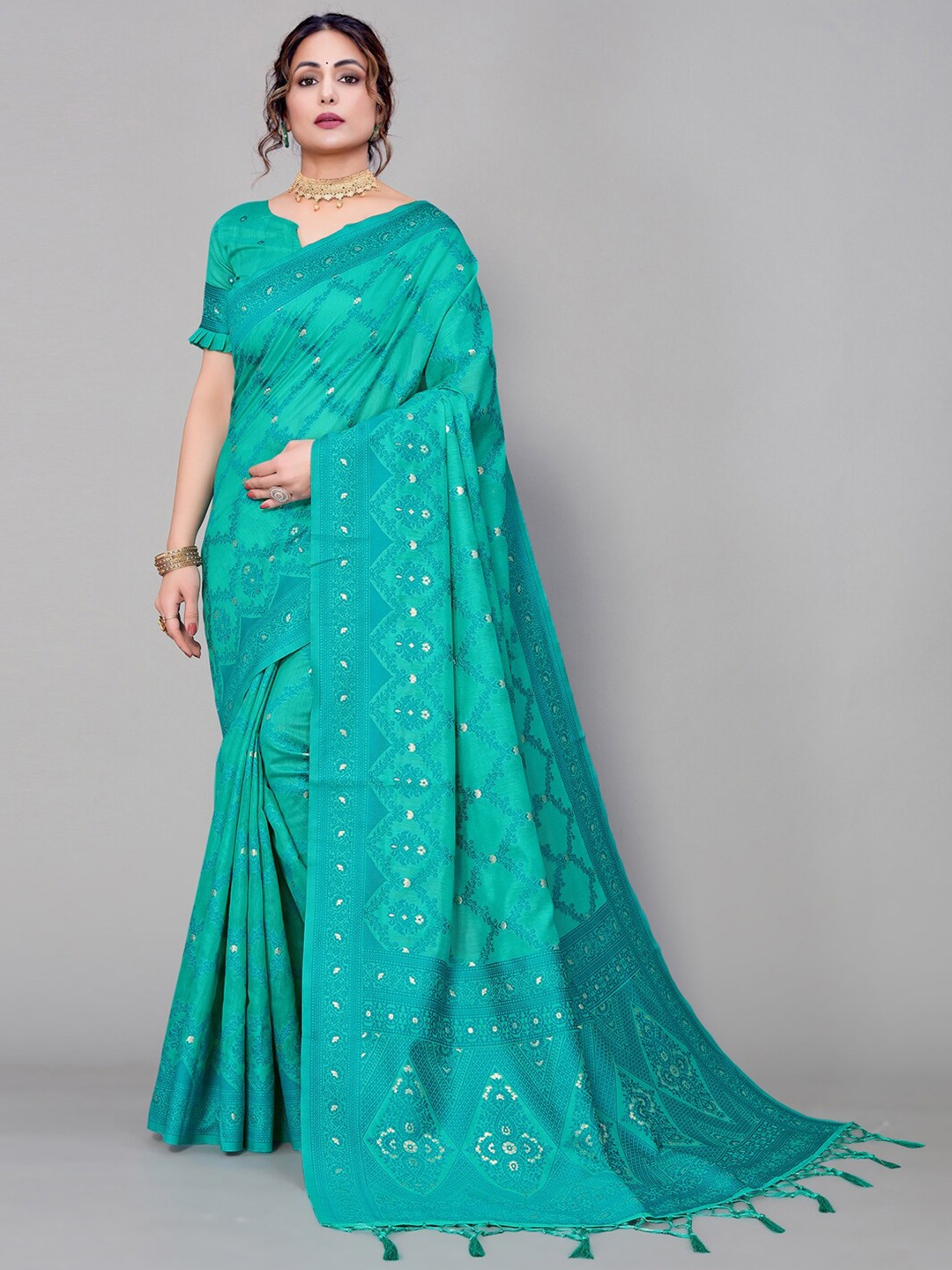 

Satrani Green & White Ethnic Motifs Banarasi Saree