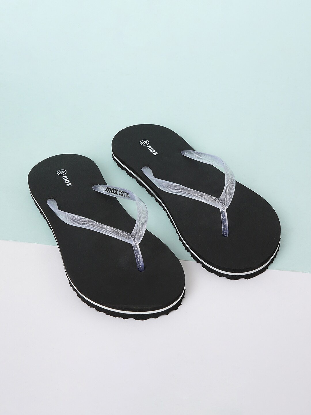 

max Women Black Rubber Thong Flip-Flops