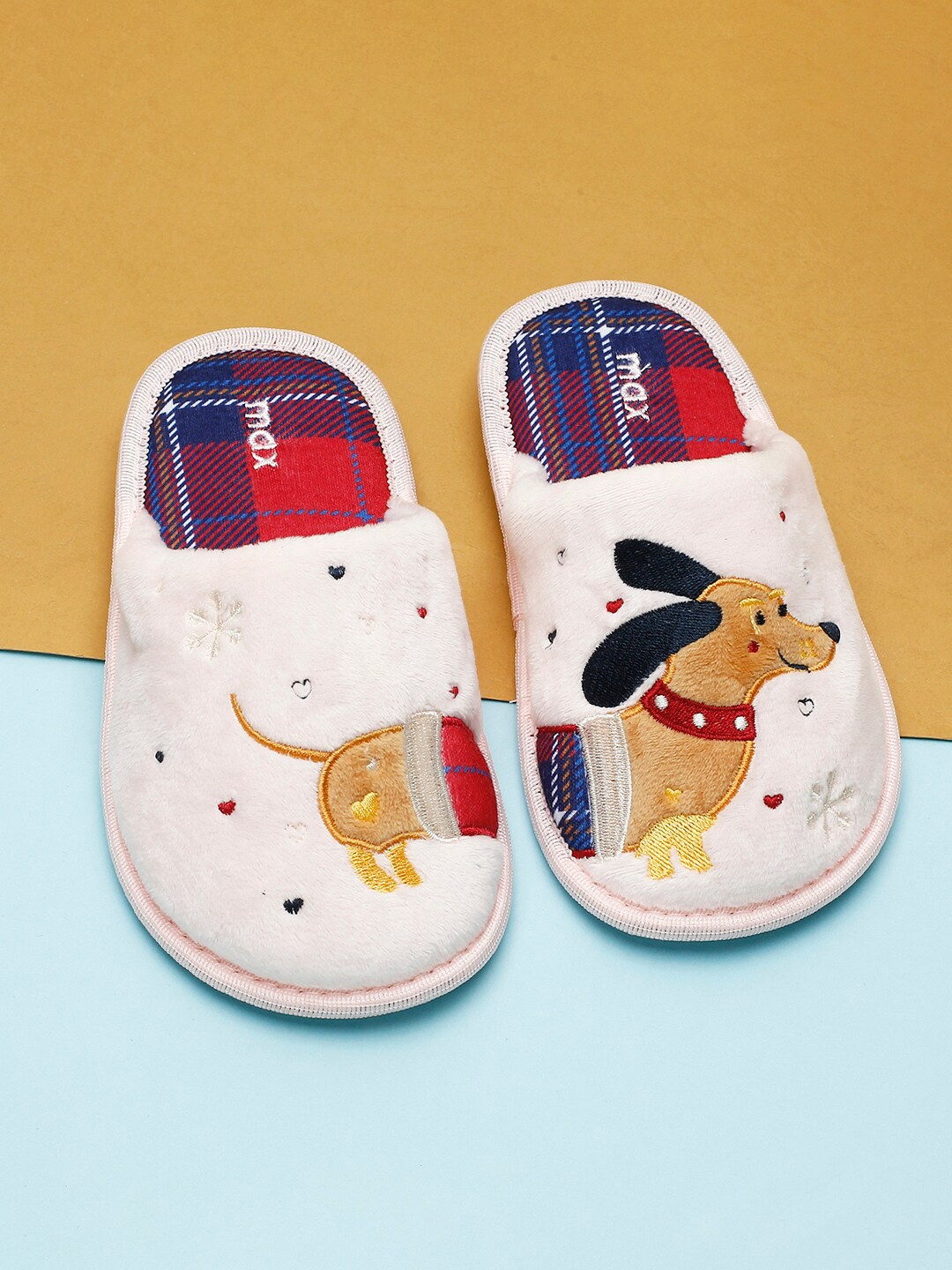 

max Girls Cream-Coloured & Red Printed Rubber Room Slippers