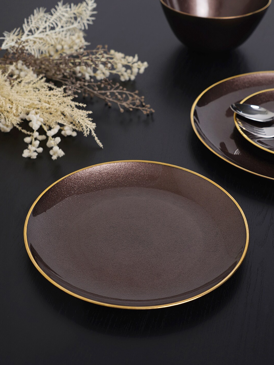 

Pure Home and Living Brown & Gold-Toned Dishwasher & Microwave safe Porcelain Dinner Plate