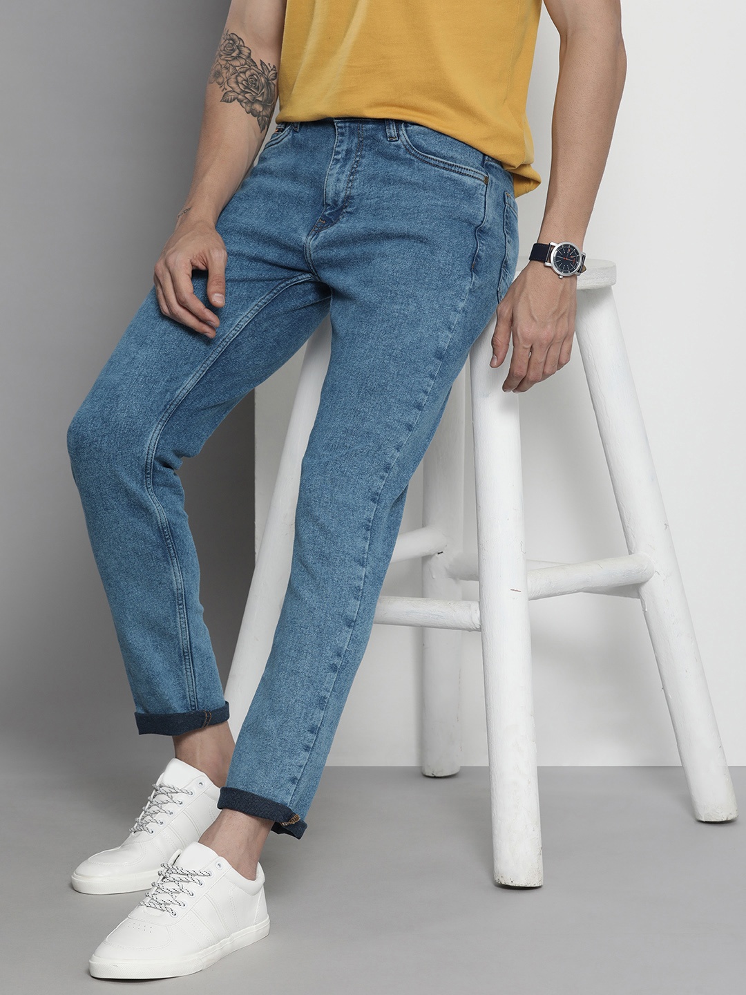 

The Indian Garage Co Men Blue Slim Fit Light Fade Stretchable Jeans