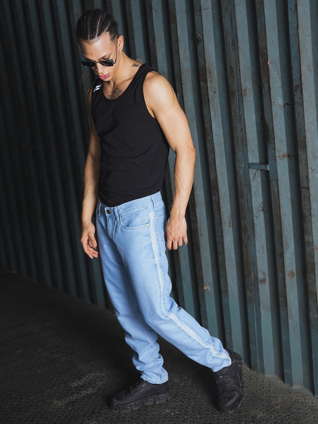 

The Indian Garage Co Men Dad Fit Jeans, Blue