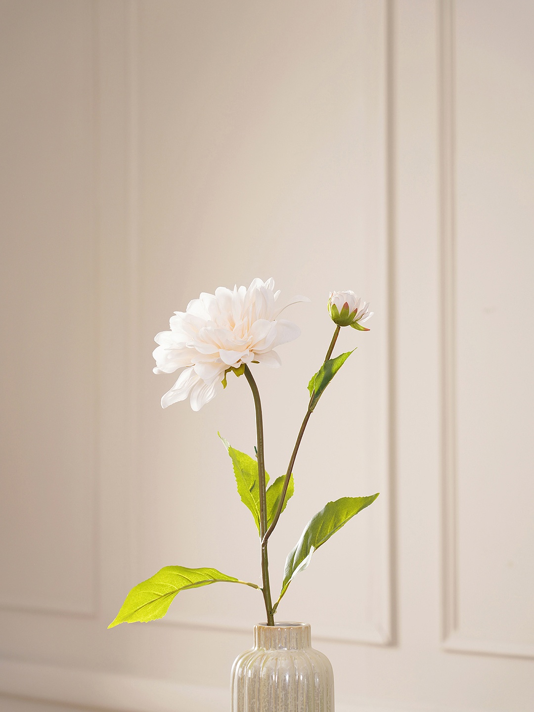 

Pure Home and Living White & Green Dahlia Ivory Stem Artificial Flowers