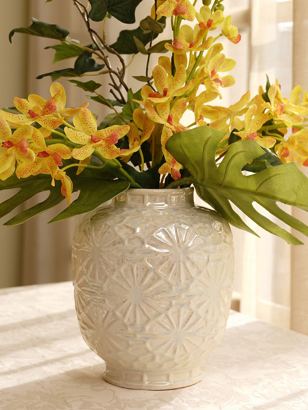 

Pure Home and Living Off White Textured Ceramic Vase
