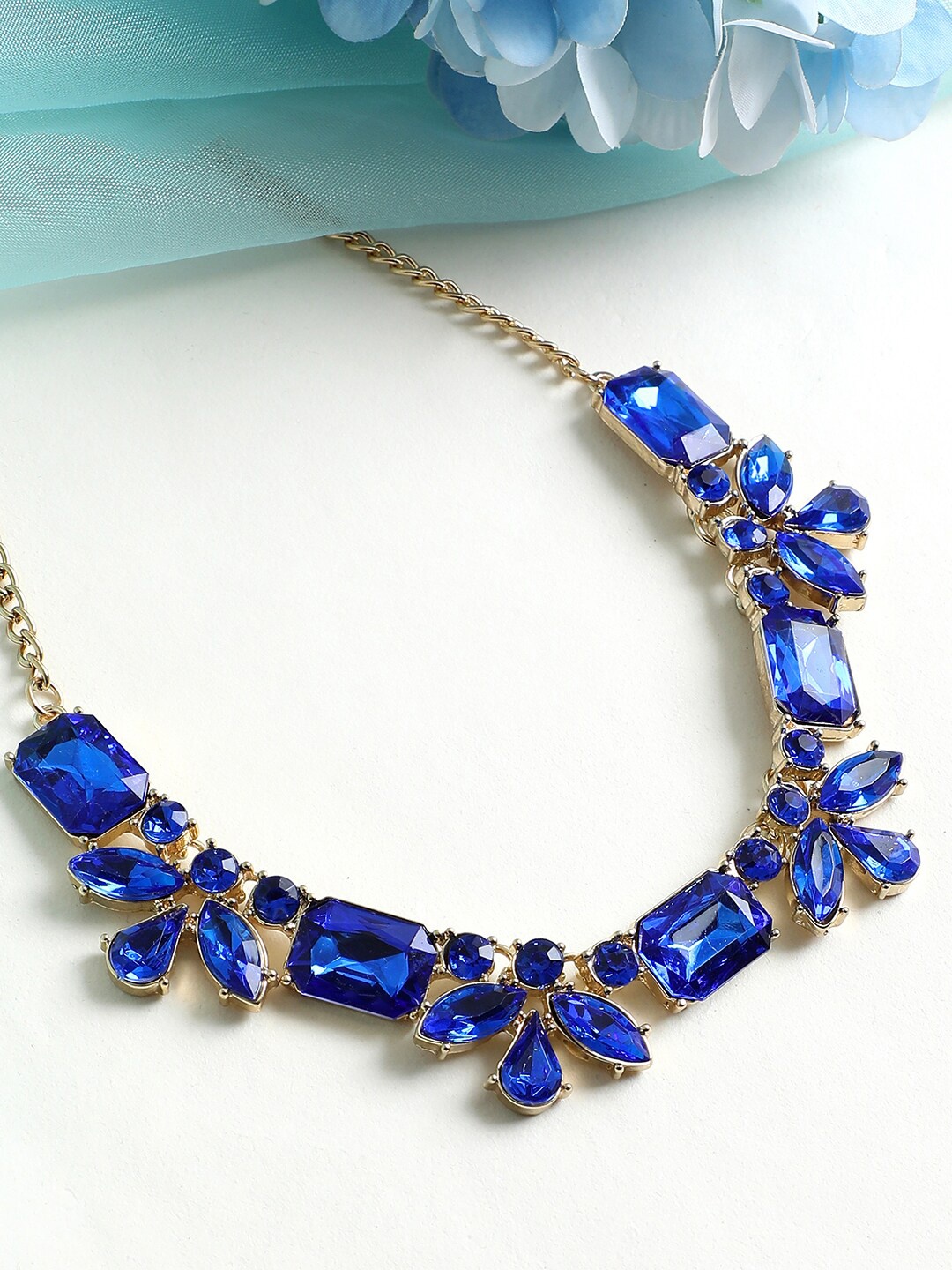 

SOHI Women Gold-Toned & Blue Gold-Plated Necklace