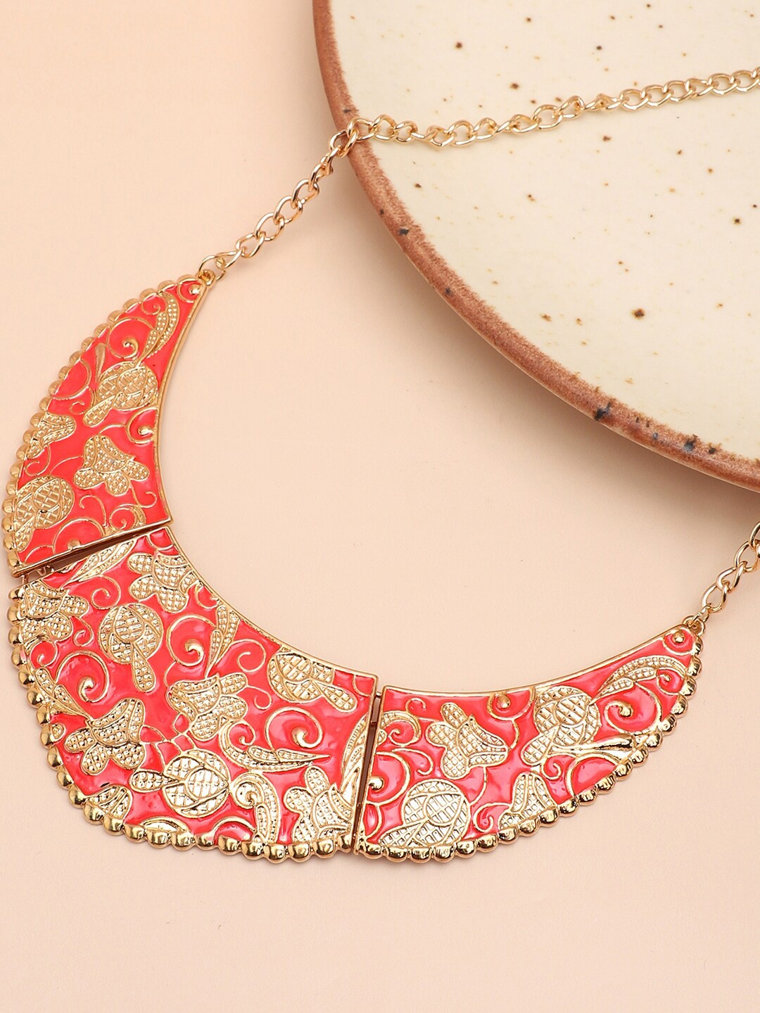 

SOHI Women Gold-Toned & Orange Gold-Plated Necklace