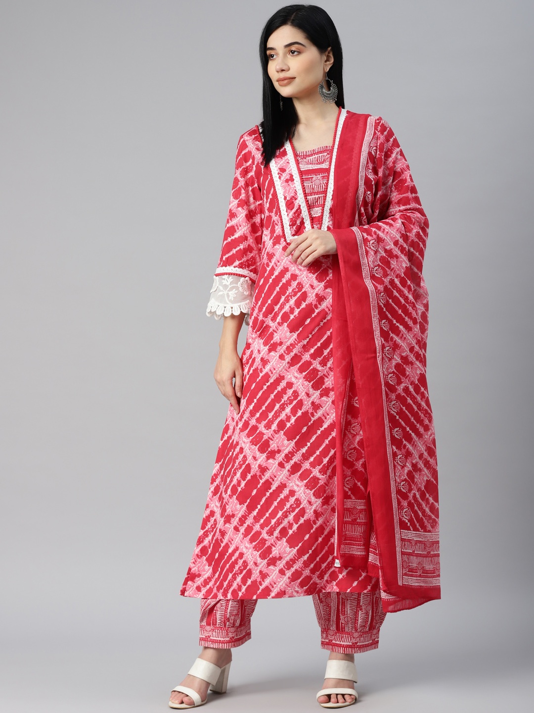 

YELLOW PARROT Women Red & Pink Printed Pure Cotton Kurta with Salwar & Dupatta