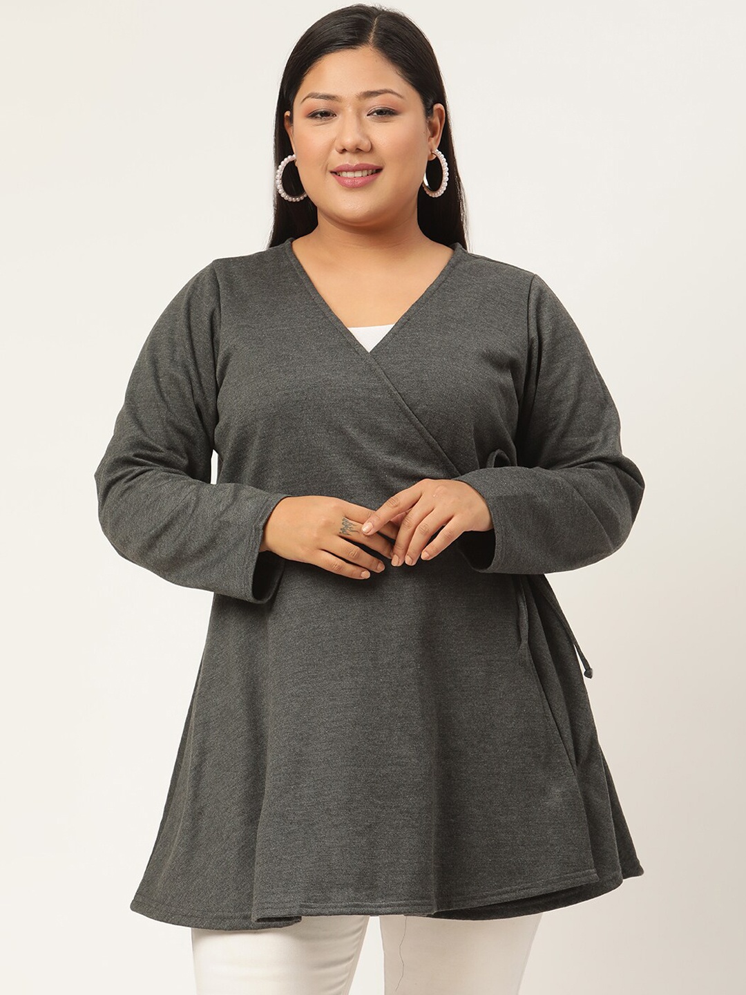 

theRebelinme Women Charcoal Solid Peplum Longline Top