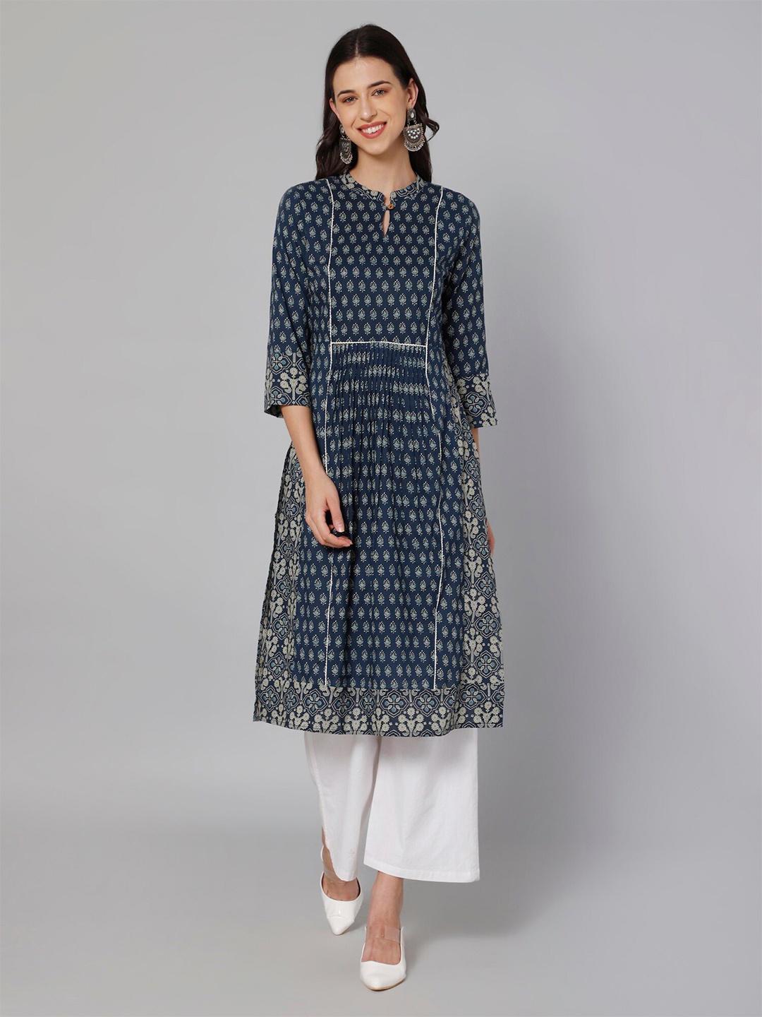 

Cantabil Women Blue Floral Printed Kurta