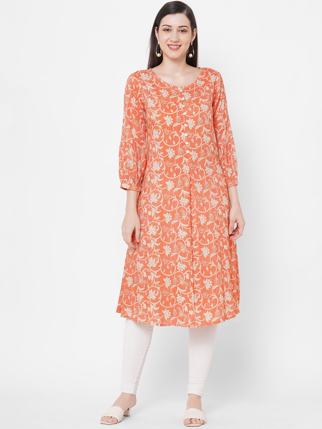 

Fusion Beats Women Orange & Beige Floral Printed Floral Kurta