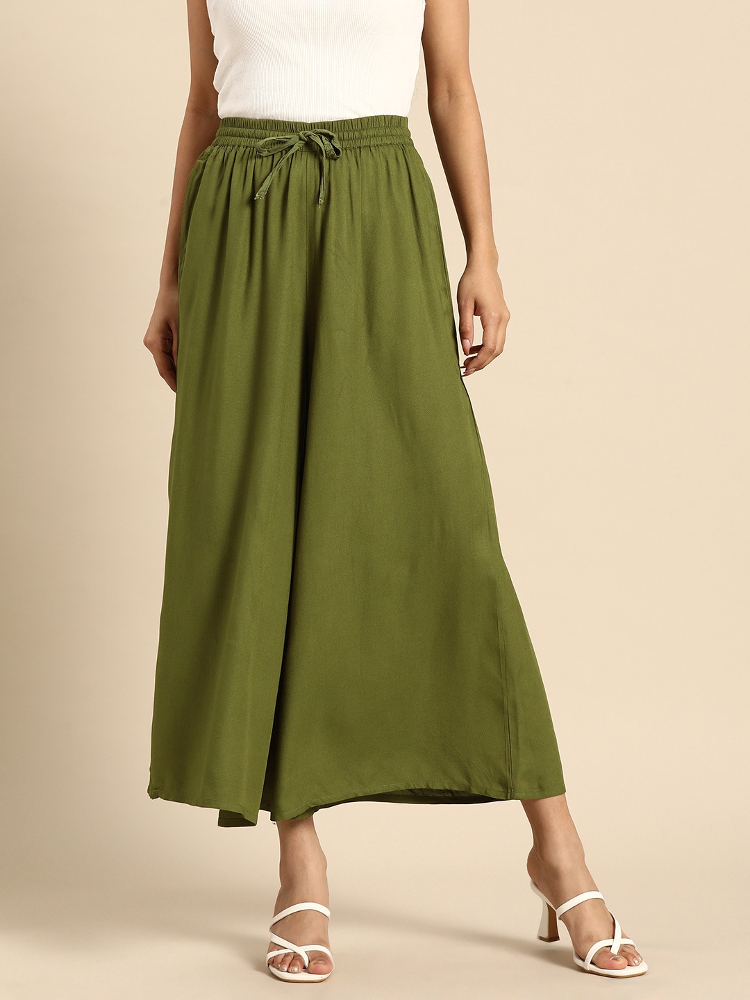 

all about you Women Solid Cropped Flared Trousers, Olive