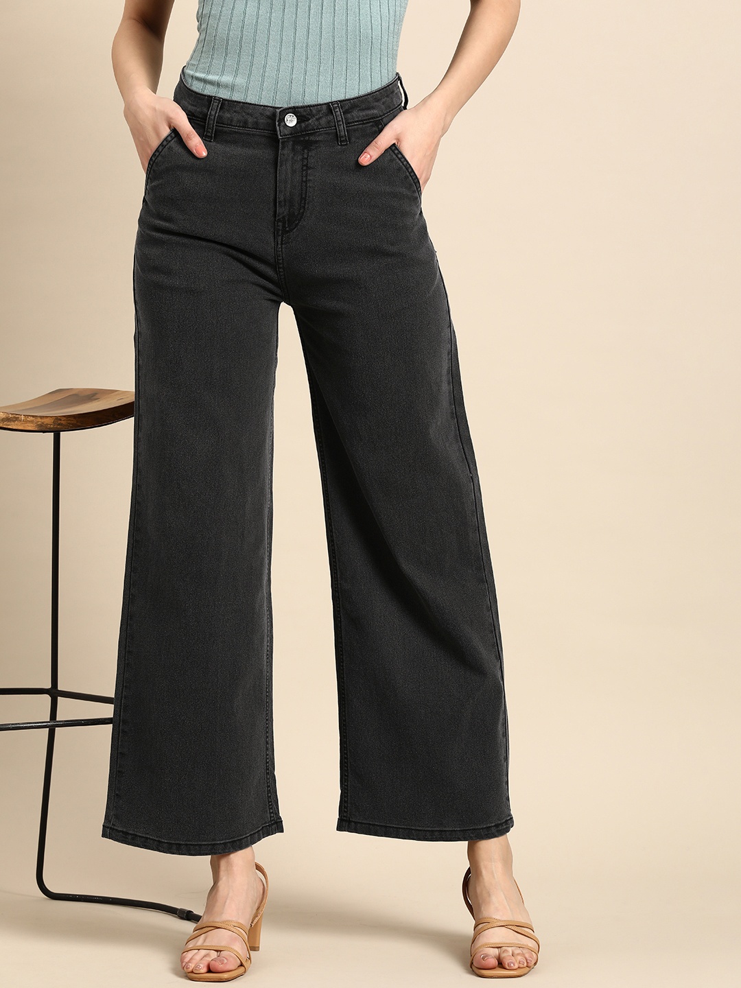 

all about you Women Mid-Rise Flared Stretchable Jeans, Charcoal