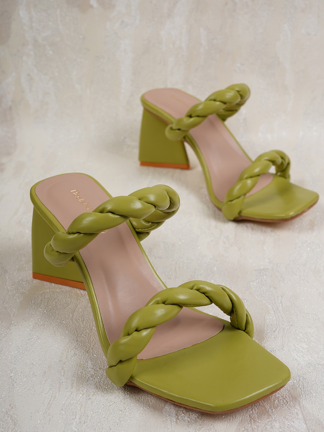 

HEELSNFEELS Green Solid Block Heels