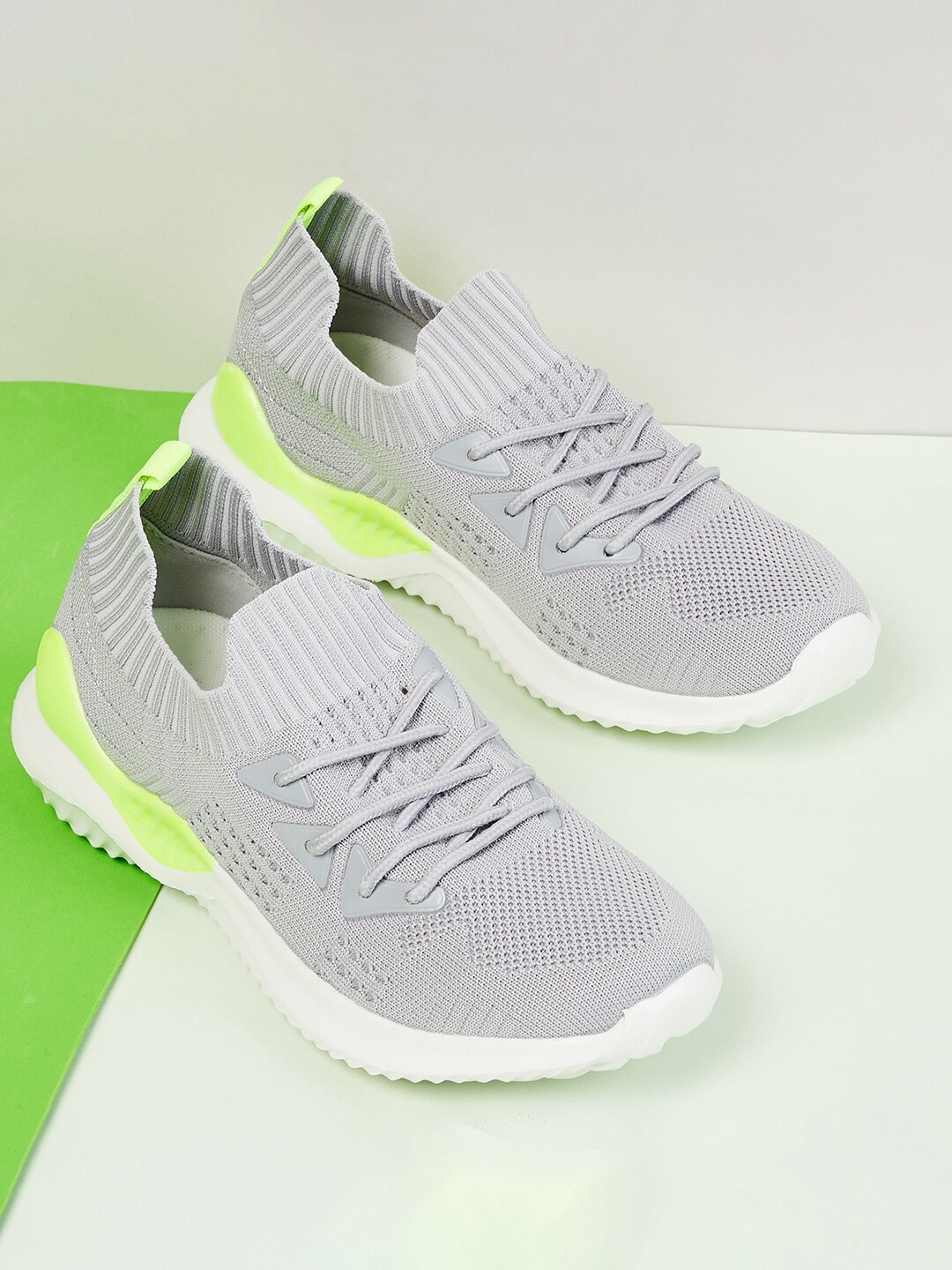 

max Women Grey Running Non-Marking Shoes