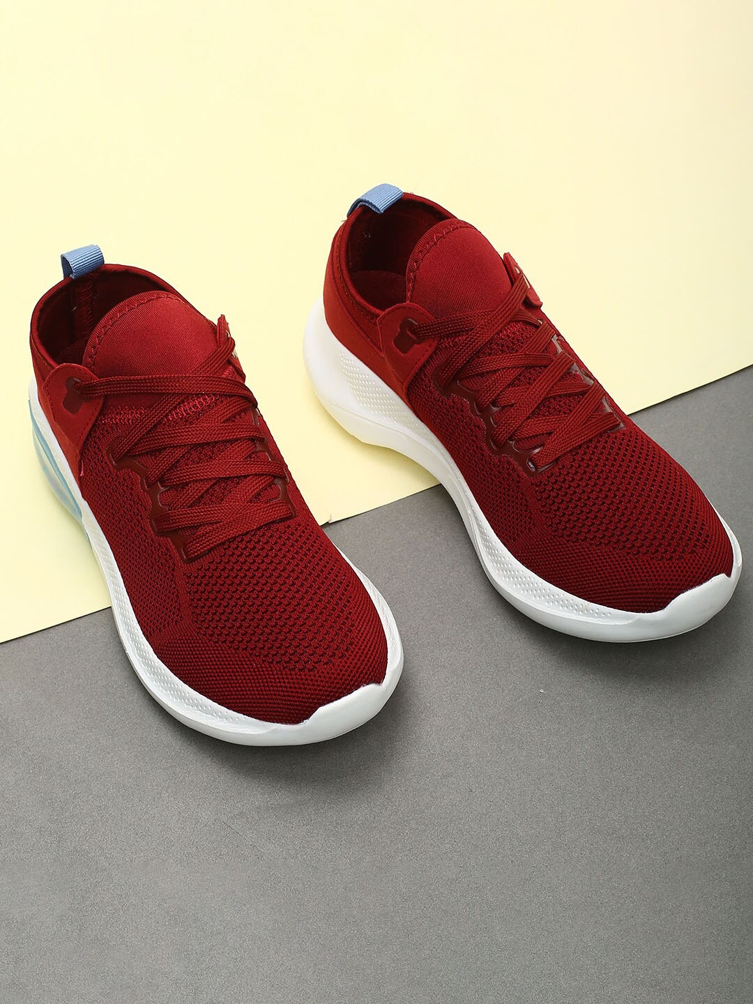

max Women Maroon Running Non-Marking Shoes