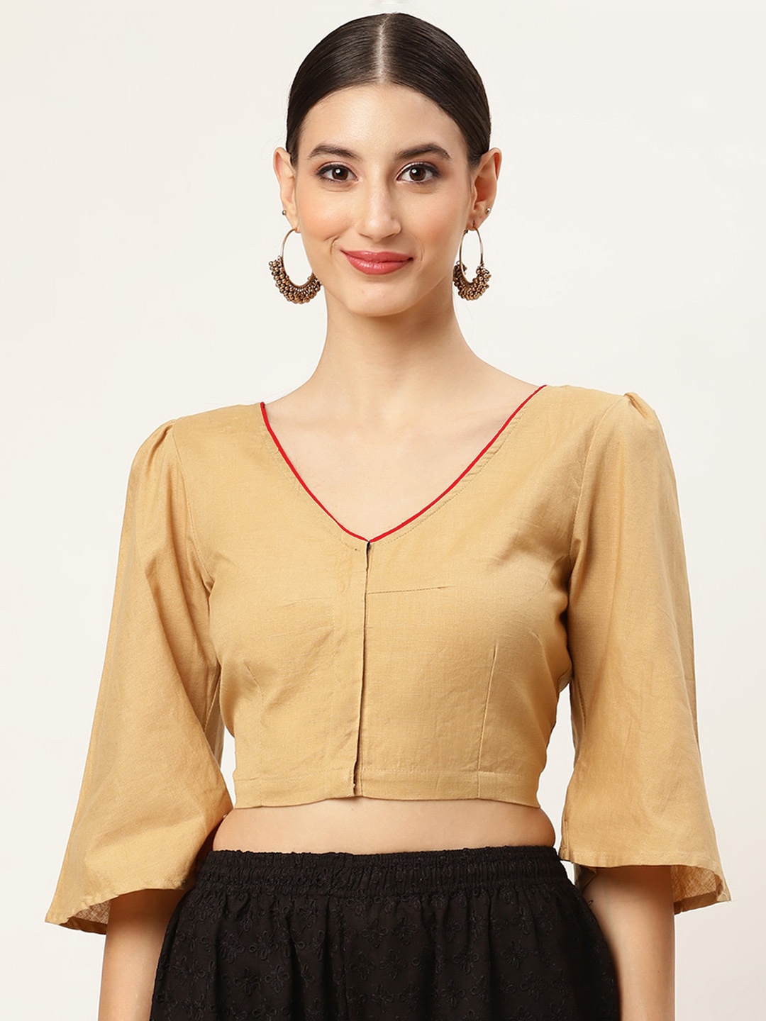

Molcha Women Beige Coloured Solid Cotton Saree Blouse