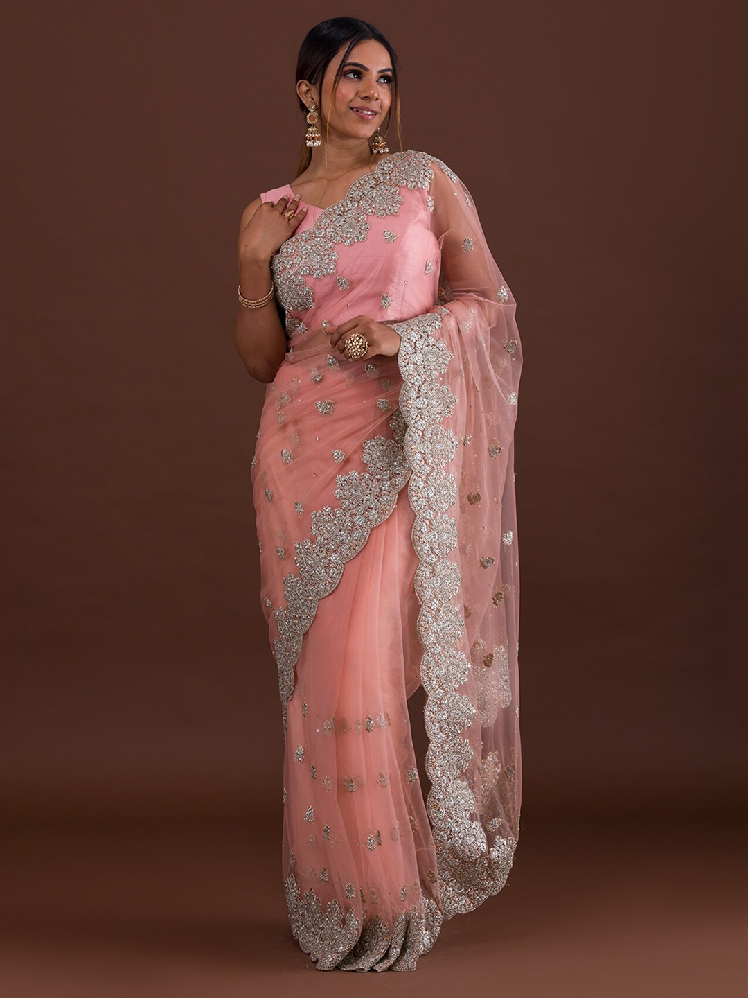 

Koskii Peach-Coloured & Silver-Toned Floral Embroidered Supernet Saree