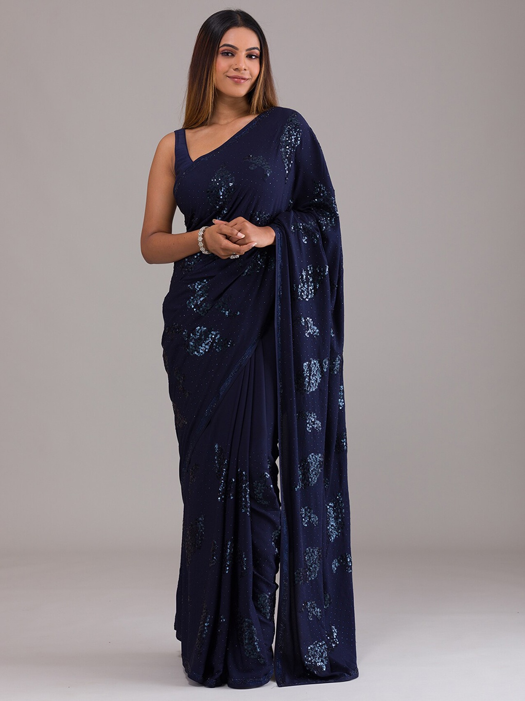 

Koskii Navy Blue Embellished Sequinned Saree